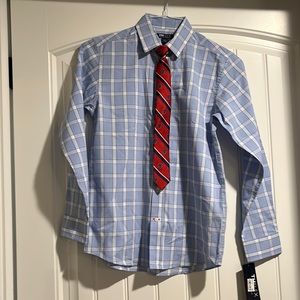 NWT Tommy Hilfiger Boys button down dress shirt with Tie